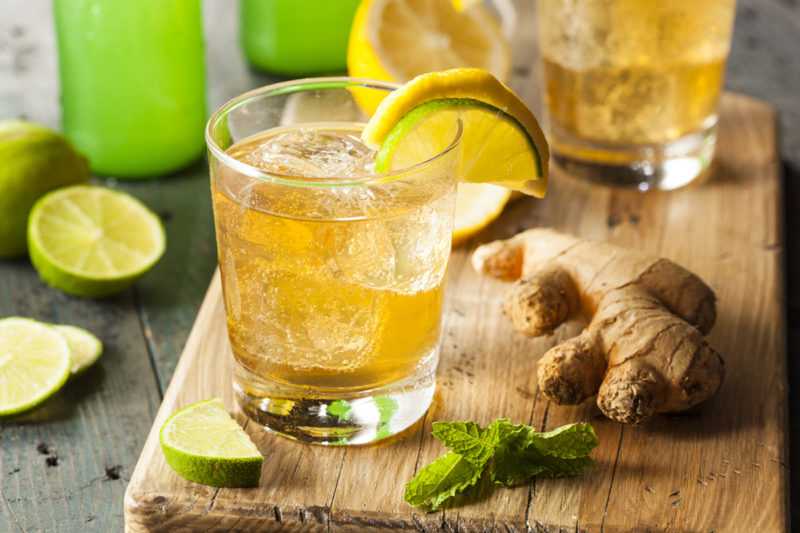 Несомненная польза напитков с лимоном, чесноком и имбирем